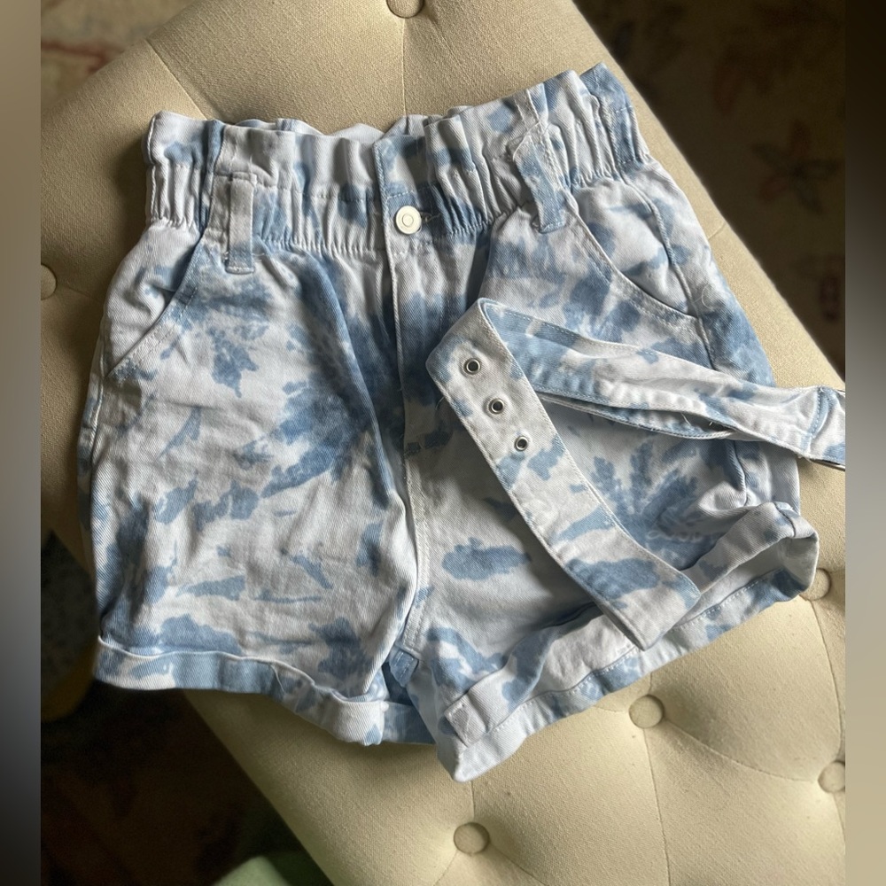 Paper bag blue and white tye dye jean shorts with belt